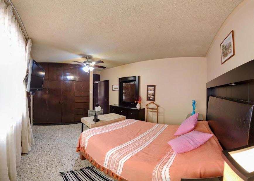 Casa De Las Palmas Guest House Oaxaca Bagian luar foto